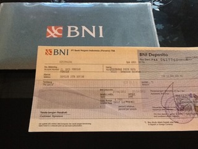 インドネシア国営銀行ＢＮＩの普通預金口座と定期預金口座